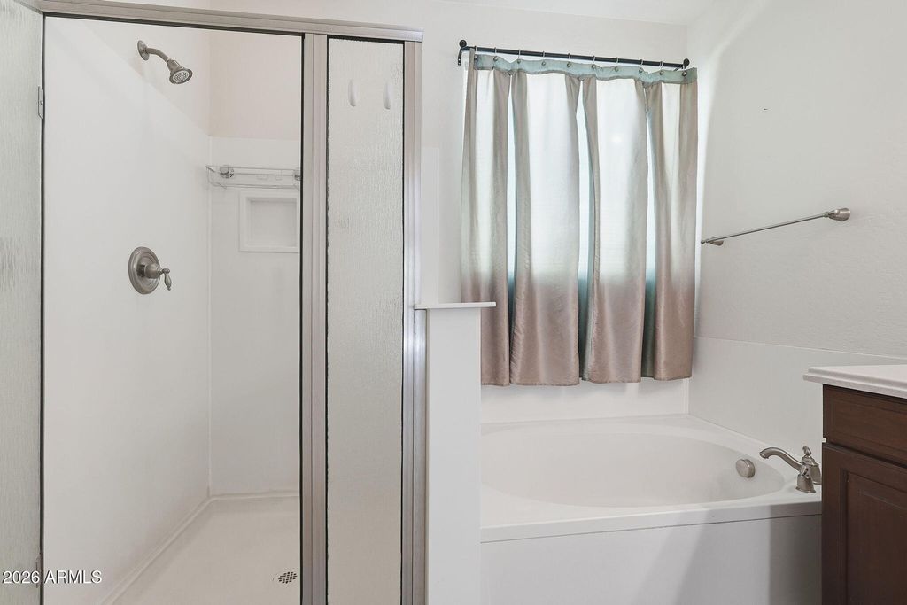 Image 34 of property listing at 187 S 172ND Drive, Goodyear, AZ 85338