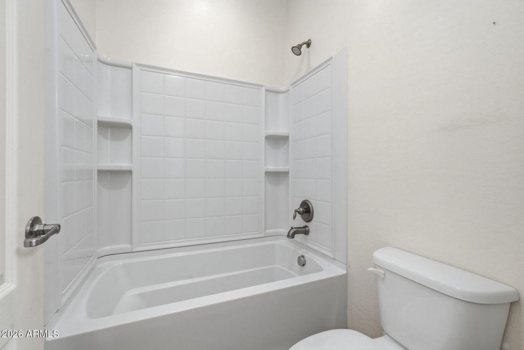 Image 41 of property listing at 187 S 172ND Drive, Goodyear, AZ 85338