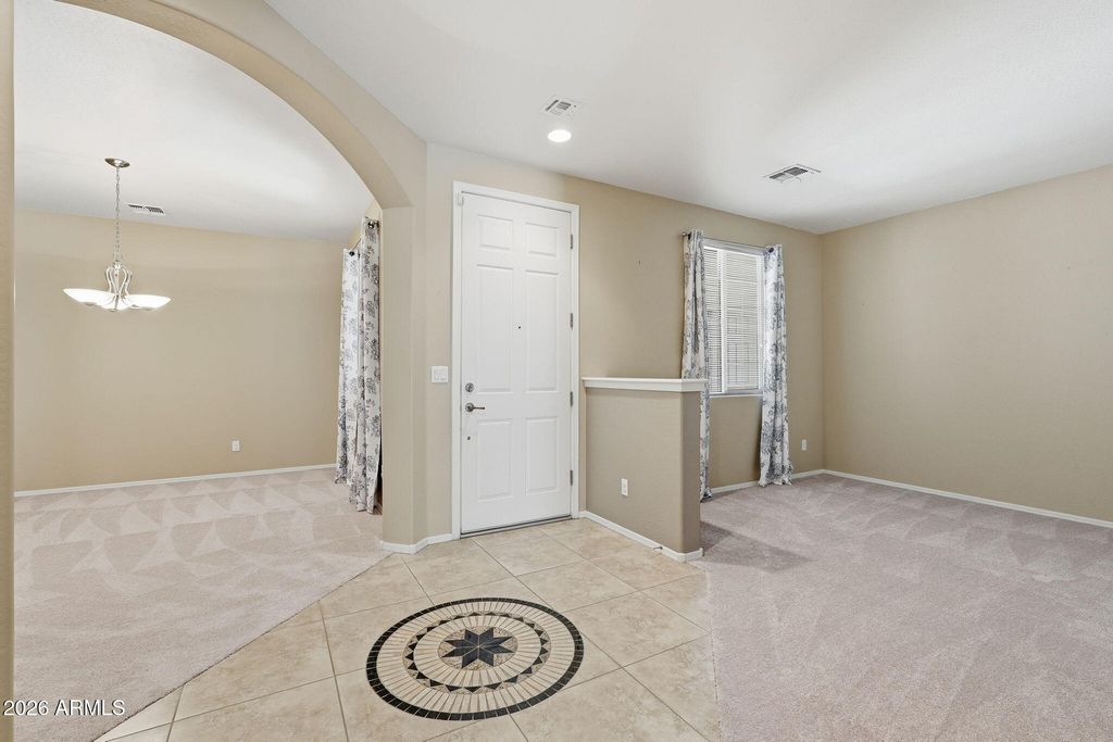 Image 7 of property listing at 187 S 172ND Drive, Goodyear, AZ 85338