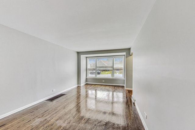 14220 S Wabash Avenue, Riverdale, IL 60827