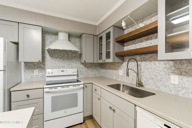 104 Cordillo Pkwy Apt E3, Hilton Head Island, SC 29928