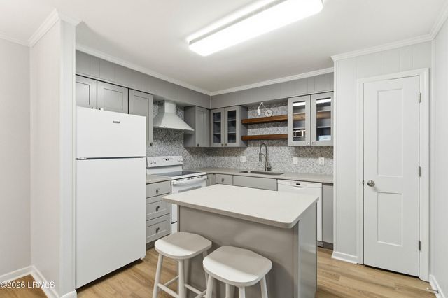 104 Cordillo Pkwy Apt E3, Hilton Head Island, SC 29928