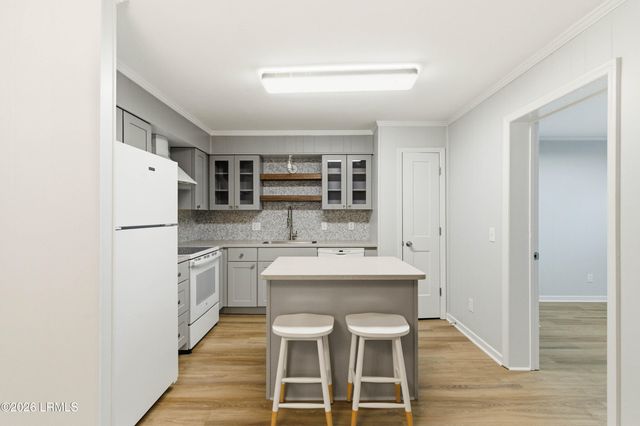 104 Cordillo Pkwy Apt E3, Hilton Head Island, SC 29928