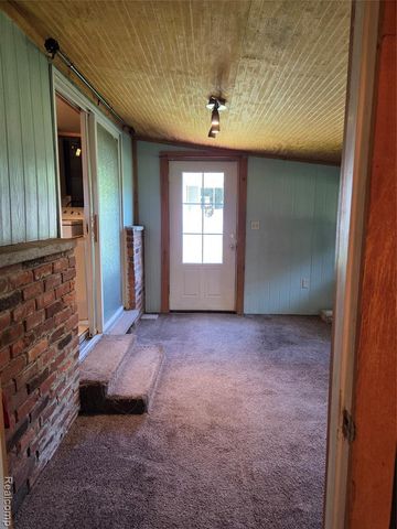 941 Burlingham Street, Oxford, MI 48371