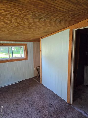 941 Burlingham Street, Oxford, MI 48371