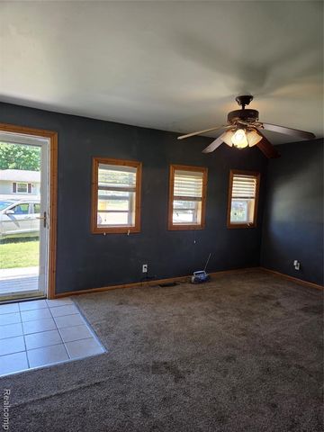 941 Burlingham Street, Oxford, MI 48371