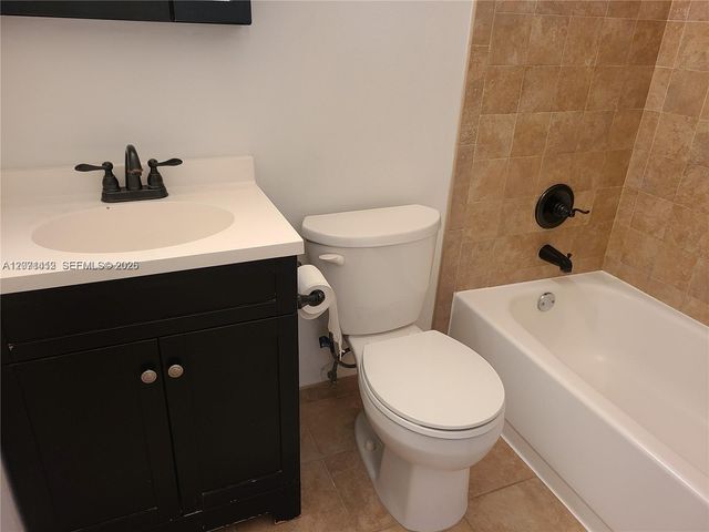 10520 Buttonwood Avenue 10520, Pembroke Pines, FL 33026