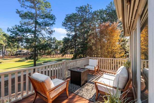 140 Cochrane Castle Circle, Pinehurst, NC 28374