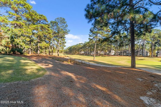140 Cochrane Castle Circle, Pinehurst, NC 28374
