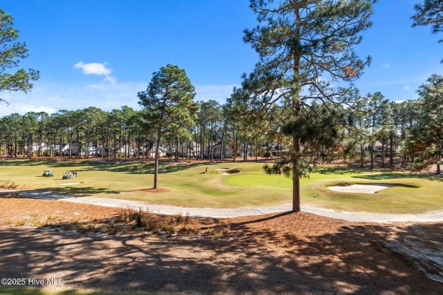 140 Cochrane Castle Circle, Pinehurst, NC 28374