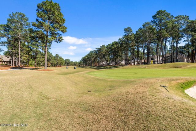 140 Cochrane Castle Circle, Pinehurst, NC 28374