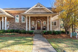 140 Cochrane Castle Circle, Pinehurst, NC 28374