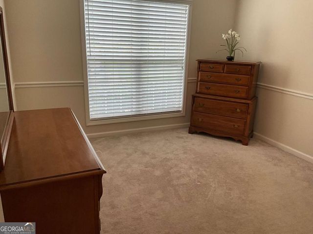 6237 Saddlehorse Drive, Flowery Branch, GA 30542