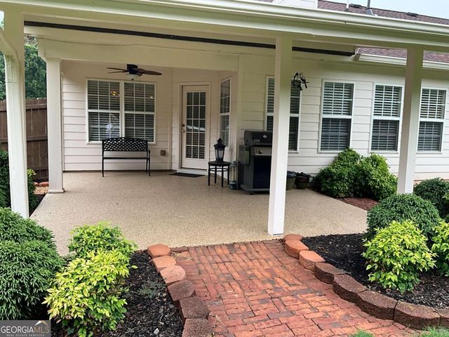 6237 Saddlehorse Drive, Flowery Branch, GA 30542