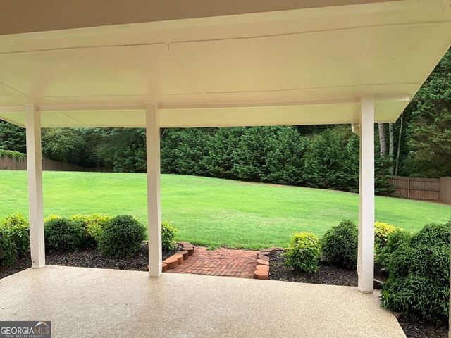 6237 Saddlehorse Drive, Flowery Branch, GA 30542