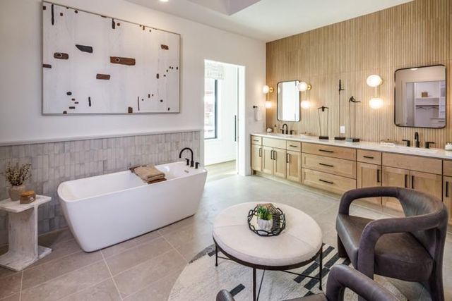 2015 Crown Lake Drive, Missouri City, TX 77459