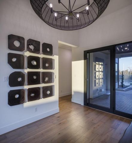 2015 Crown Lake Drive, Missouri City, TX 77459