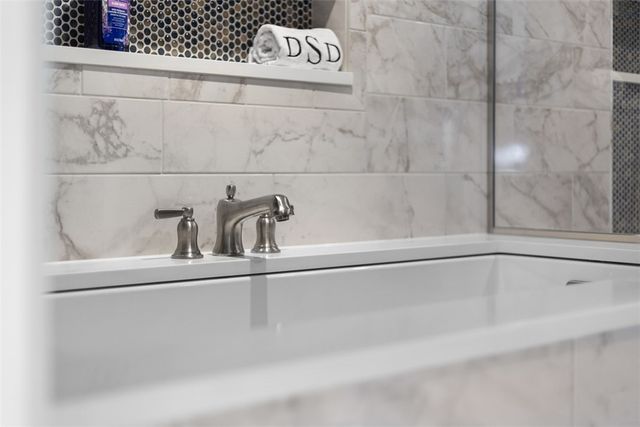 120 S 15th St 201, South Side, PA 15203