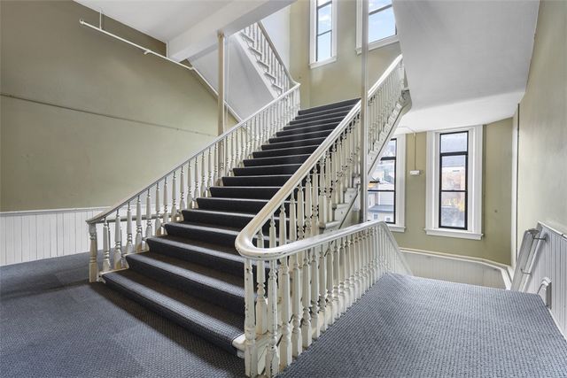 120 S 15th St 201, South Side, PA 15203