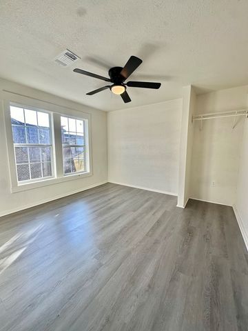 85 E 22nd Street, San Angelo, TX 76903