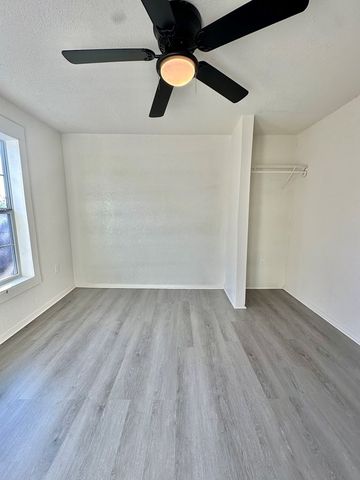 85 E 22nd Street, San Angelo, TX 76903