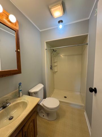 8421 Hickory Nut Grove Road, Cary, IL 60013