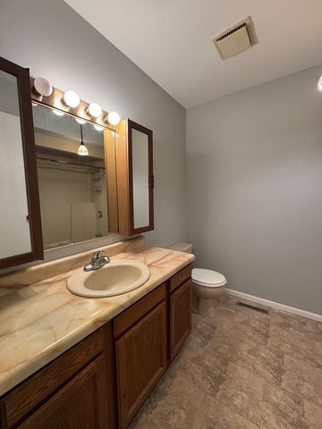 8421 Hickory Nut Grove Road, Cary, IL 60013