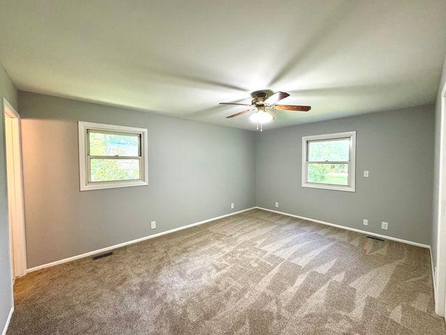 8421 Hickory Nut Grove Road, Cary, IL 60013