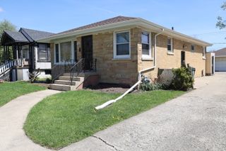 509 Granville Avenue, Bellwood, IL 60104