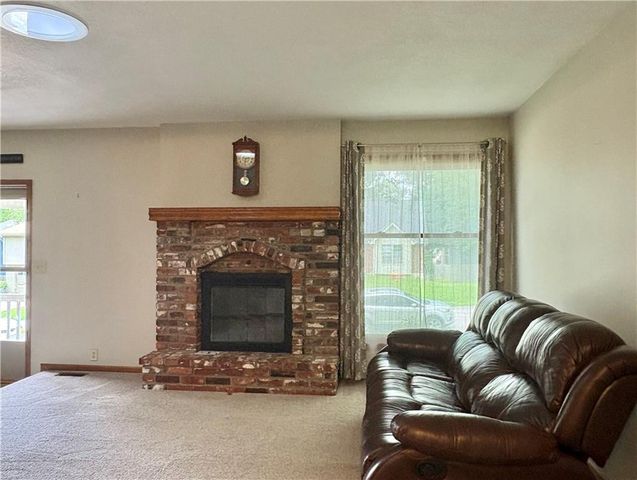 819 E Northview Street, Olathe, KS 66061