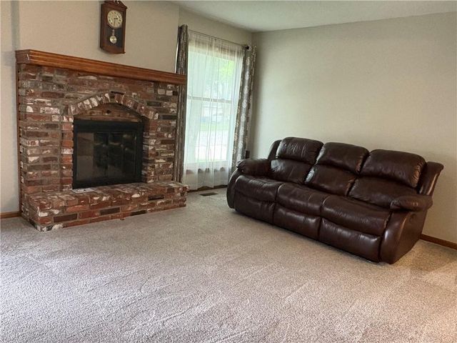 819 E Northview Street, Olathe, KS 66061