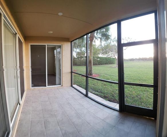 8207 NW 128th Lane 18-b, Parkland, FL 33076
