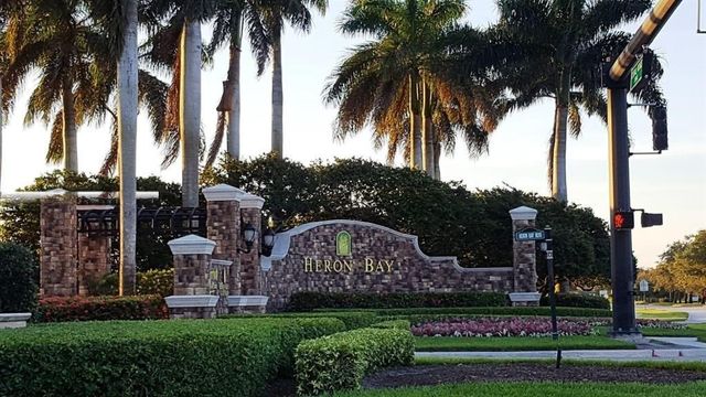 8207 NW 128th Lane 18-b, Parkland, FL 33076
