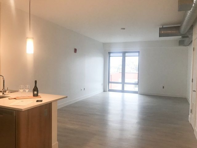 9 Medford Street 410, Somerville, MA 02143