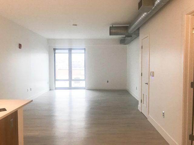 9 Medford Street 410, Somerville, MA 02143