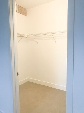 9 Medford Street 410, Somerville, MA 02143