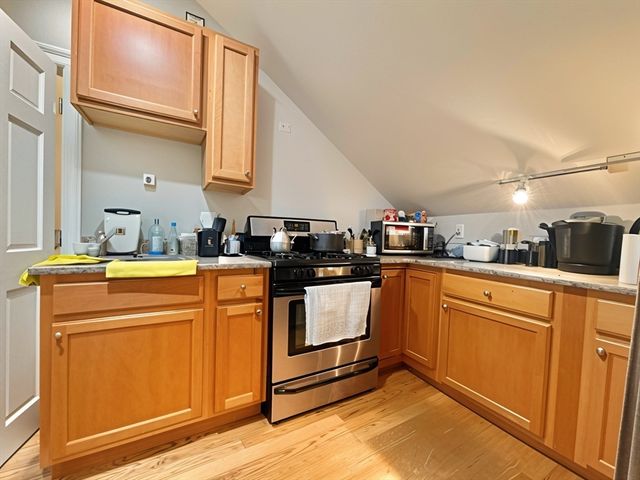 21 Chestnut Hill Ave 3, Boston, MA 02135