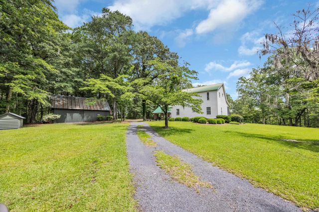 3231 Center Rd., Georgetown, SC 29440
