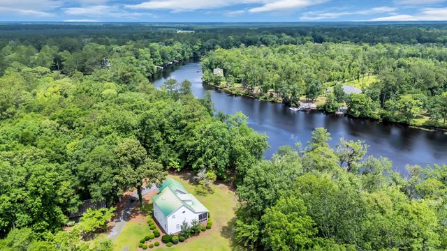 3231 Center Rd., Georgetown, SC 29440