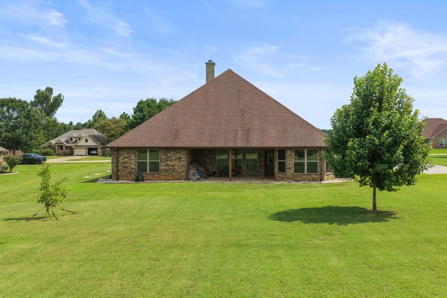 31 County Road 4742, Mt Pleasant, TX 75455