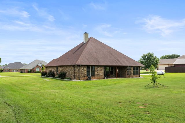 31 County Road 4742, Mt Pleasant, TX 75455