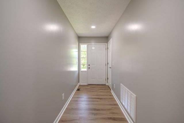 429 Hurricane Meadows Dr, Waynesboro, TN 38485