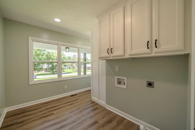 429 Hurricane Meadows Dr, Waynesboro, TN 38485