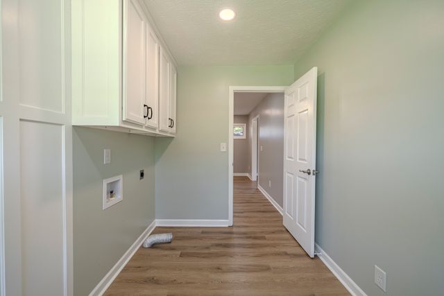 429 Hurricane Meadows Dr, Waynesboro, TN 38485