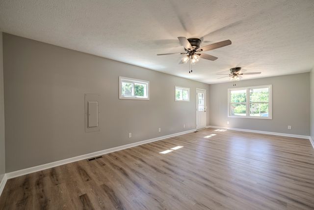 429 Hurricane Meadows Dr, Waynesboro, TN 38485