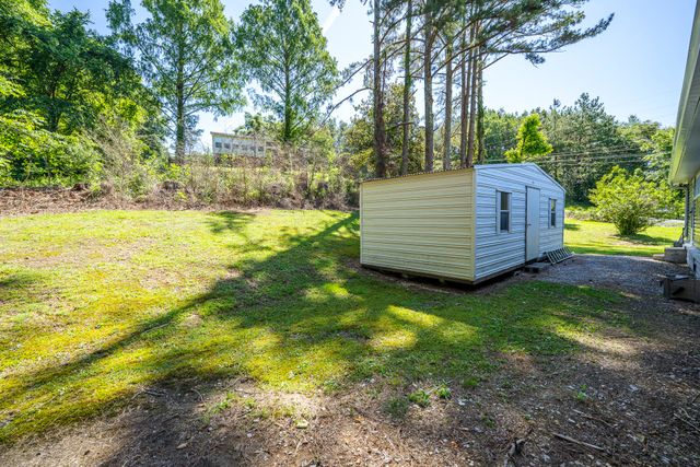 429 Hurricane Meadows Dr, Waynesboro, TN 38485