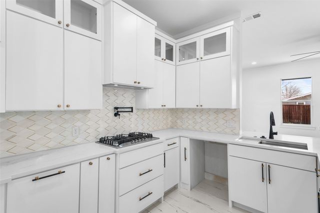 4132 Esmalda Street, Dallas, TX 75212