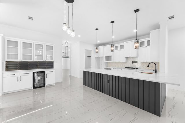 4132 Esmalda Street, Dallas, TX 75212