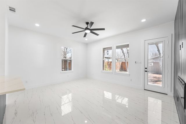 4132 Esmalda Street, Dallas, TX 75212