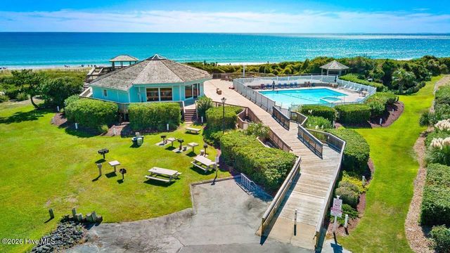 9201 Coast Guard Road F202, Emerald Isle, NC 28594